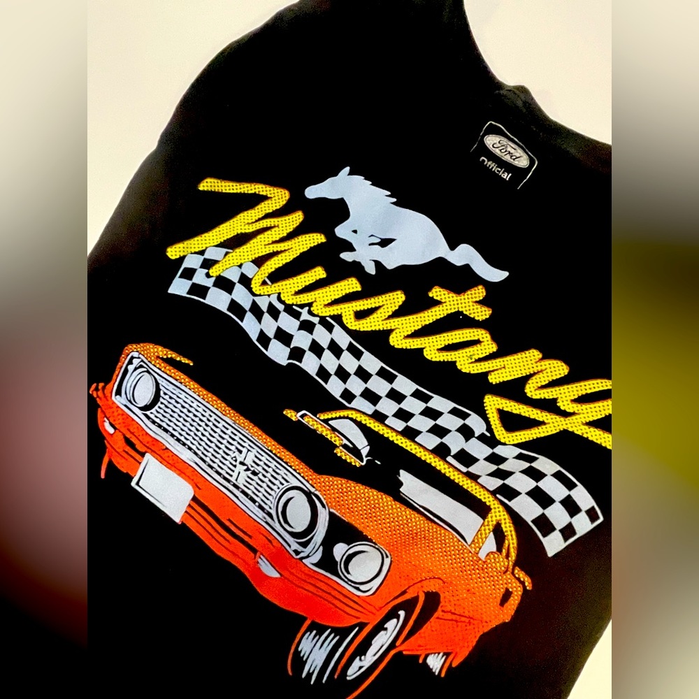 Mustang tshirt official licensed Ford product
